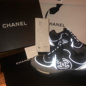100% auth Chanel 3M sneakers suede size 36 (5.5/6)
